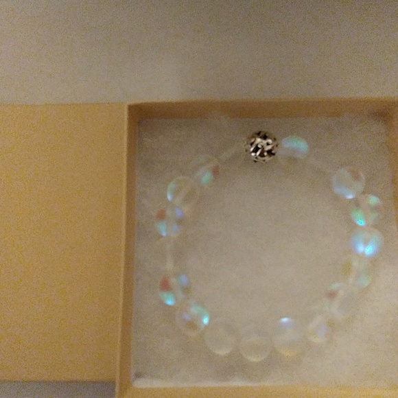 White Moonstone Bracelet - Picture 5 of 8